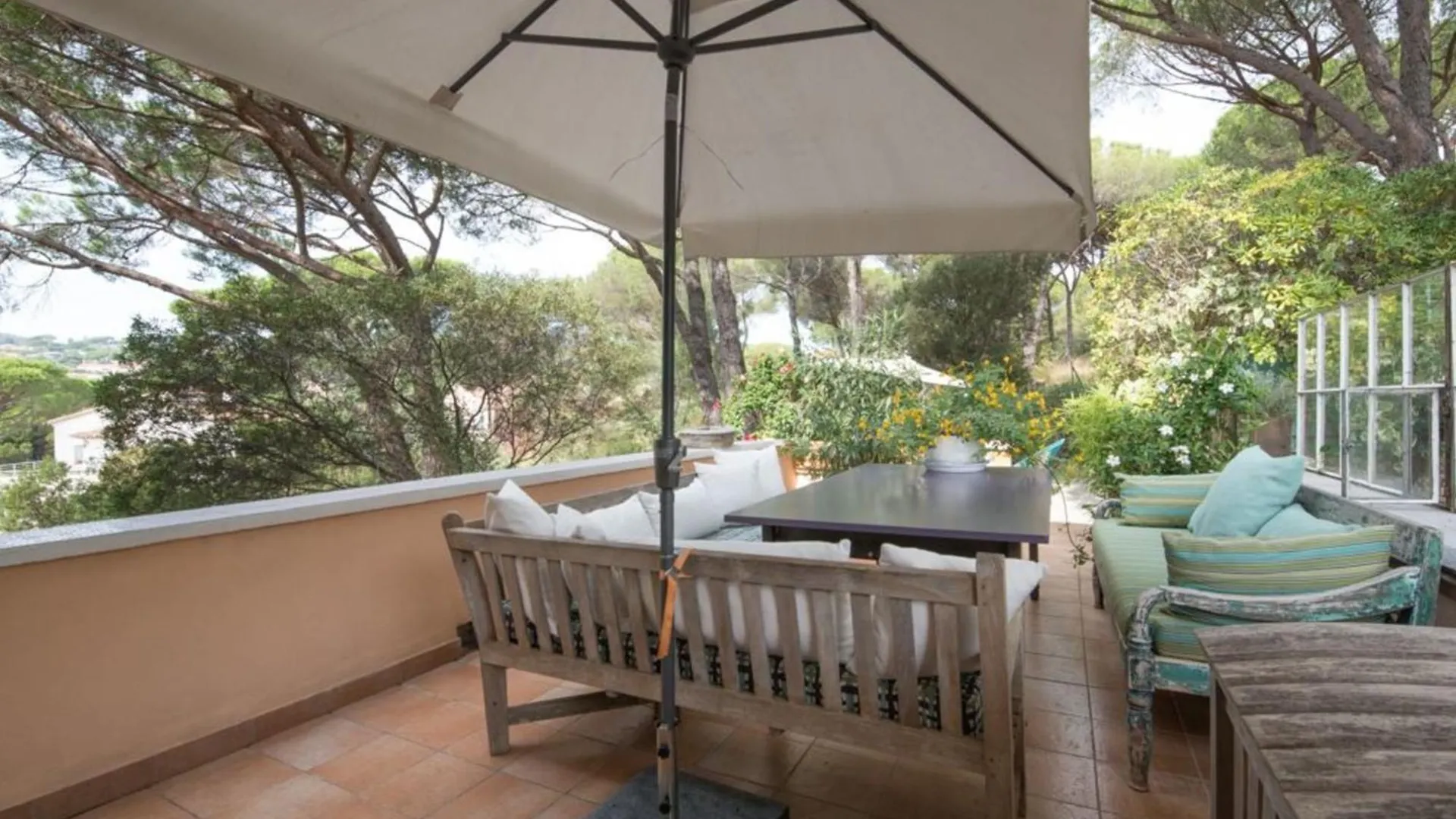 Spacious Apartment In Sainte-Maxime